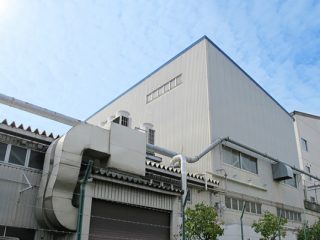 ギョーザ製造工場内の臭気対策